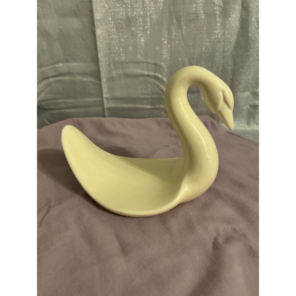 Vintage Vohann of California Ceramic Swan/Towel Holder